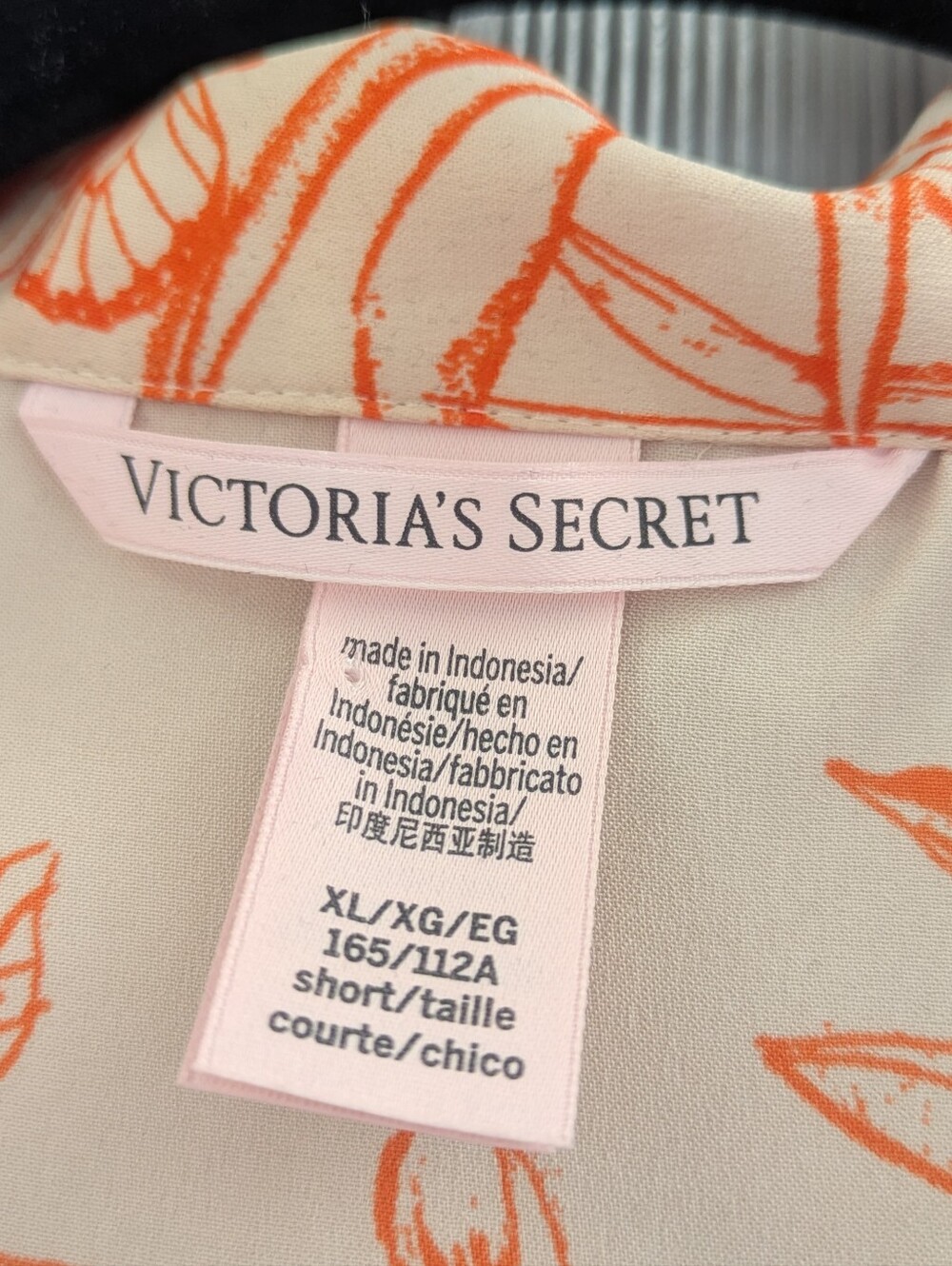 Victoria's Secret Satin Orange Tropical Toile Pajama Set - Picture 8 of 9